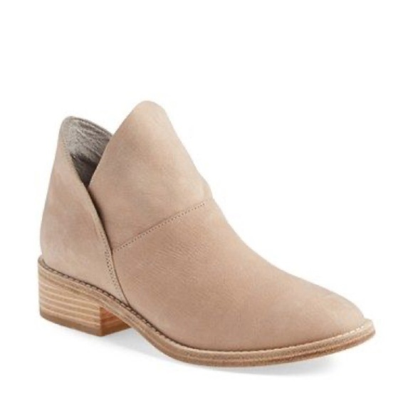Eileen Fisher Leaf Suede Tan Bootie - Picture 1 of 14